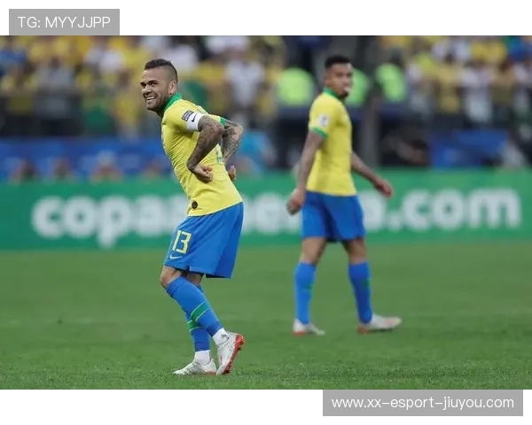 内马尔挑射见效，巴西再添漂亮入球